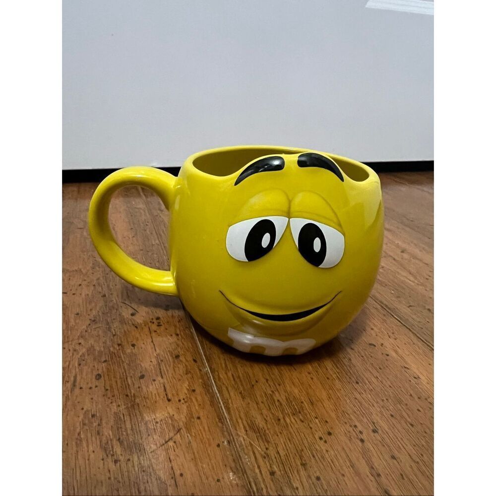 M&M's Yellow Peanut M&M Extra Large Coffee Mug